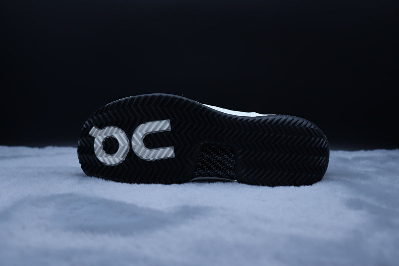 ON THE ROGER Pro 2 – Premium Tennis-Inspired Performance Sneaker