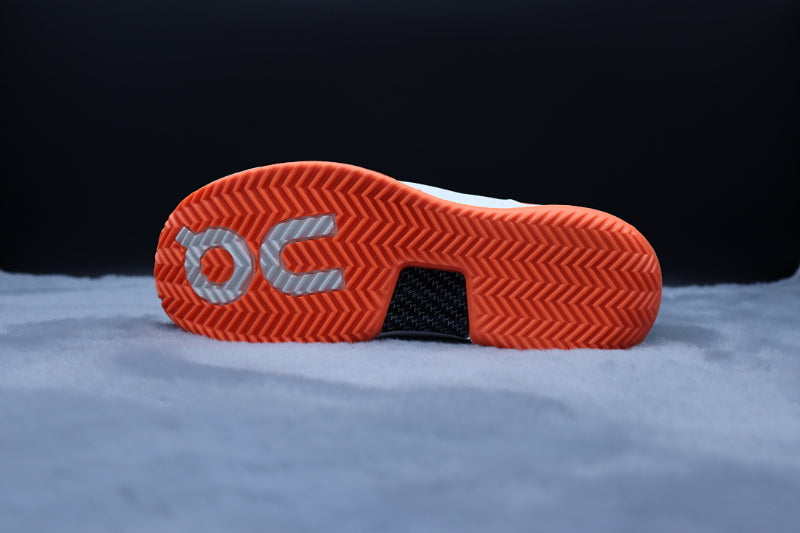 ON THE ROGER Pro 2 – Premium Tennis-Inspired Performance Sneaker