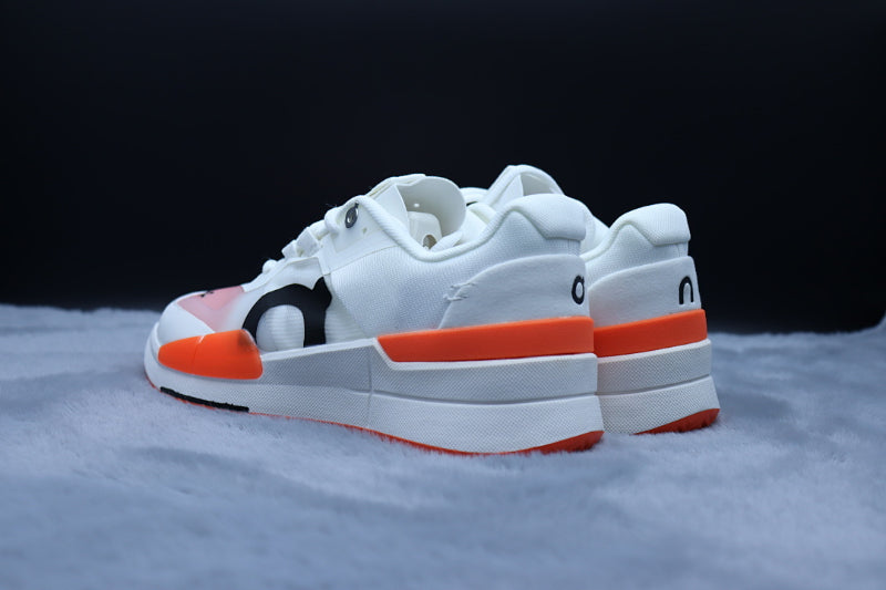ON THE ROGER Pro 2 – Premium Tennis-Inspired Performance Sneaker