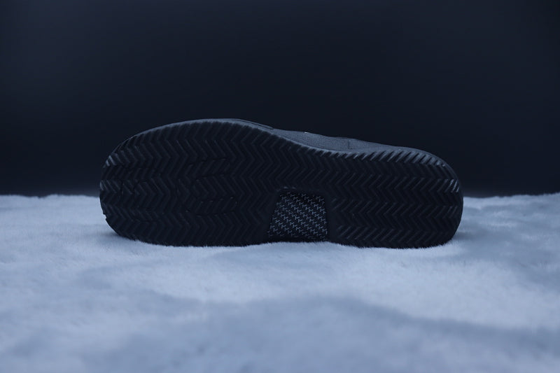 ON THE ROGER Pro 2 – Premium Tennis-Inspired Performance Sneaker