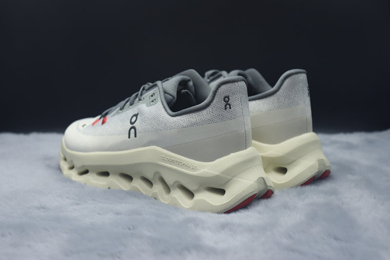 ON Cloudtilt – Tilted Sole Lifestyle Sneakers