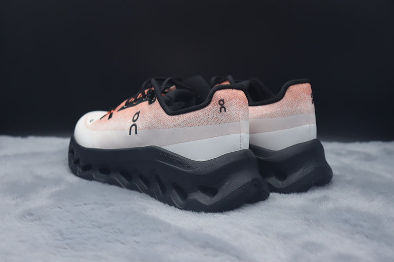 ON Cloudtilt – Tilted Sole Lifestyle Sneakers