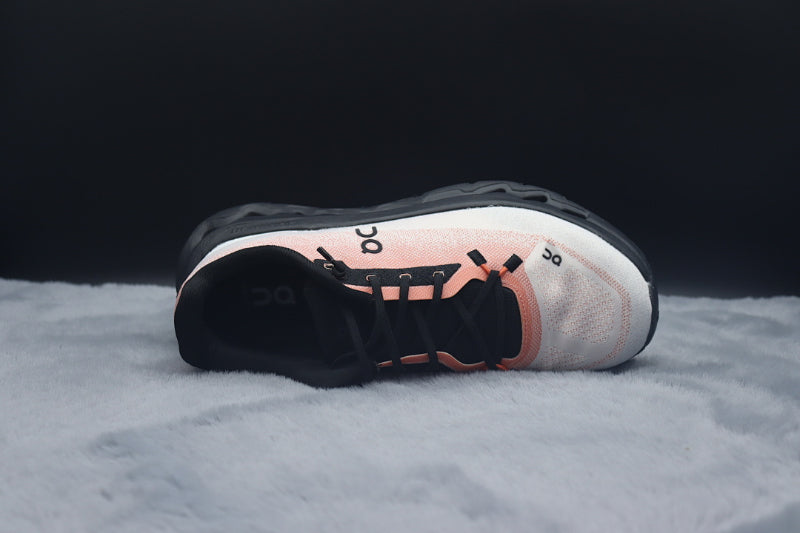 ON Cloudtilt – Tilted Sole Lifestyle Sneakers