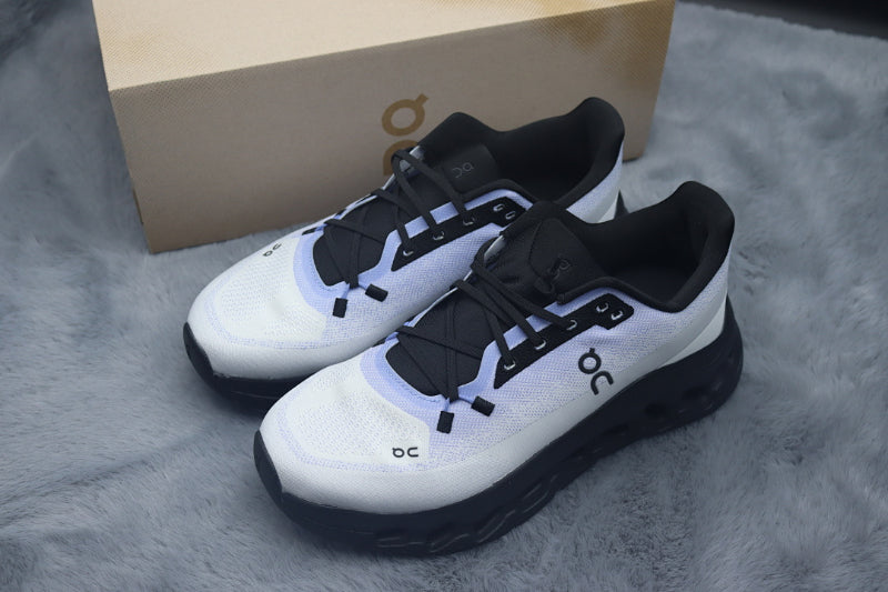 ON Cloudtilt – Tilted Sole Lifestyle Sneakers