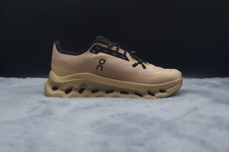 ON Cloudtilt – Tilted Sole Lifestyle Sneakers