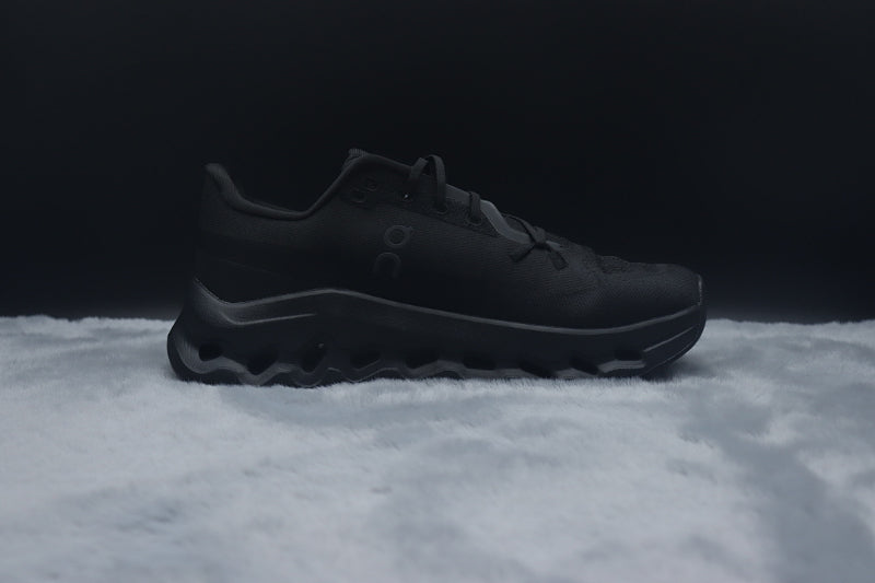 ON Cloudtilt – Tilted Sole Lifestyle Sneakers