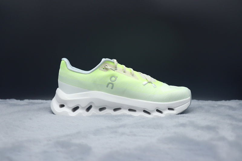 ON Cloudtilt – Tilted Sole Lifestyle Sneakers