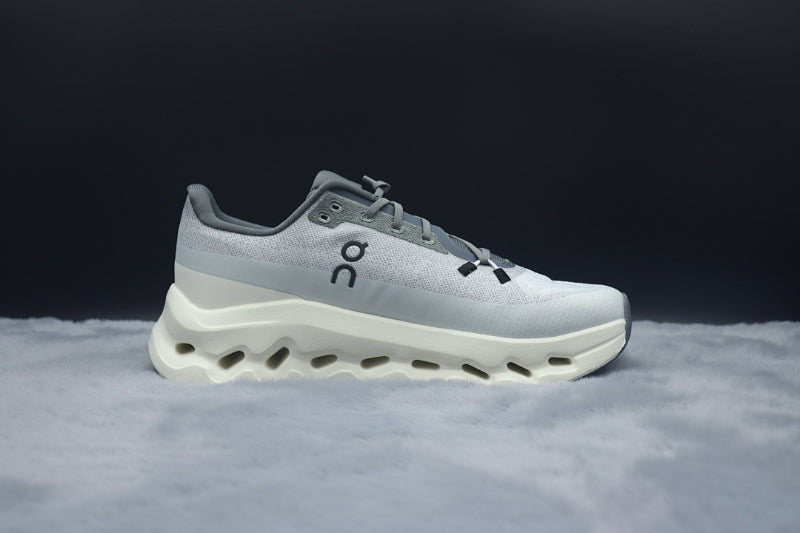 ON Cloudtilt – Tilted Sole Lifestyle Sneakers