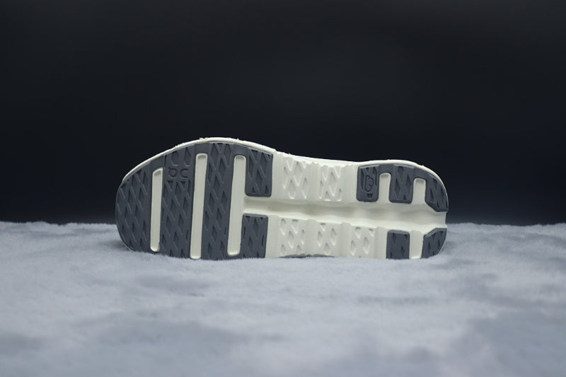 ON Cloudtilt – Tilted Sole Lifestyle Sneakers