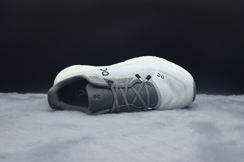 ON Cloudtilt – Tilted Sole Lifestyle Sneakers