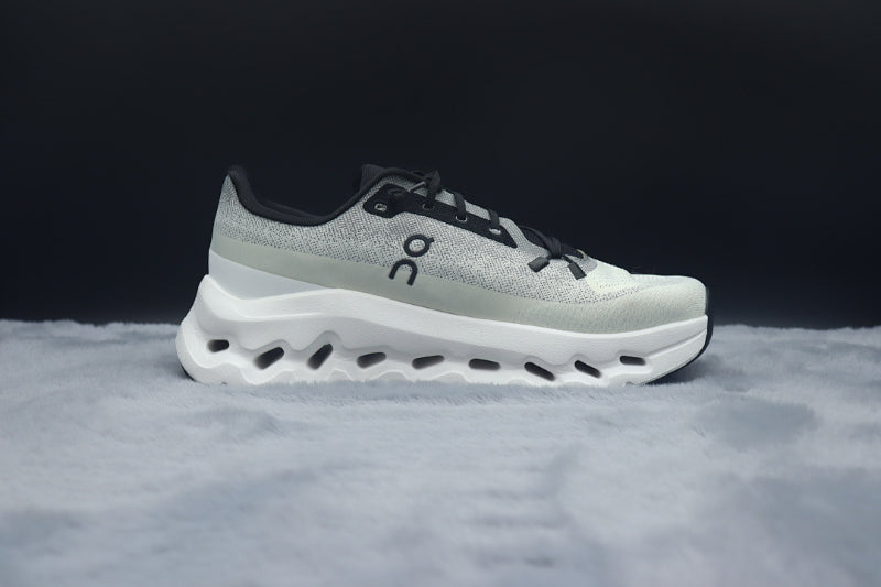 ON Cloudtilt – Tilted Sole Lifestyle Sneakers