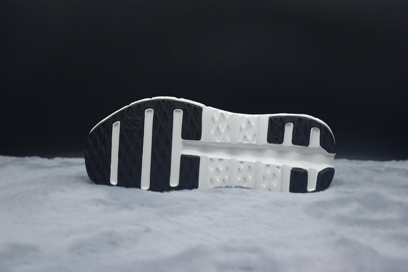 ON Cloudtilt – Tilted Sole Lifestyle Sneakers