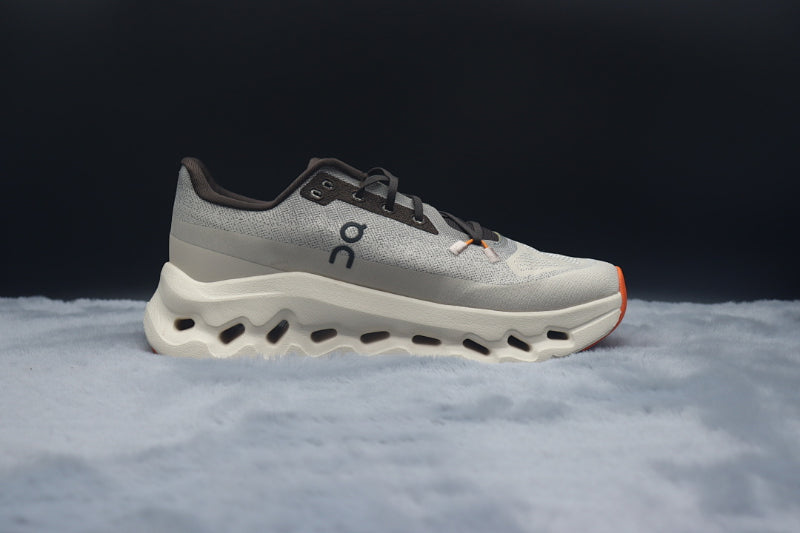 ON Cloudtilt – Tilted Sole Lifestyle Sneakers