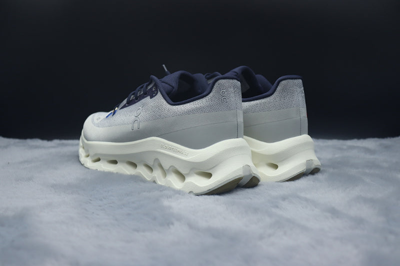 ON Cloudtilt – Tilted Sole Lifestyle Sneakers