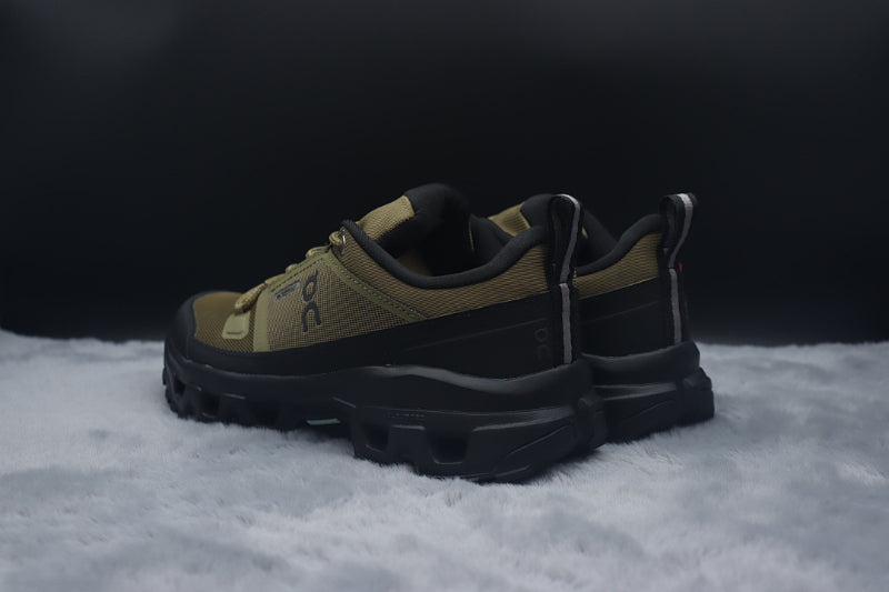 ON Cloudrock Low WP – Waterproof Low-Top Hiking Shoes