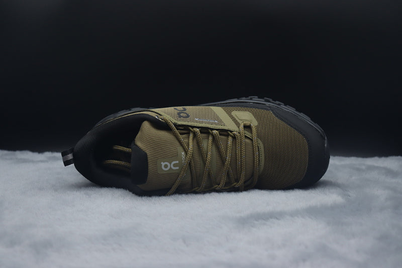 ON Cloudrock Low WP – Waterproof Low-Top Hiking Shoes