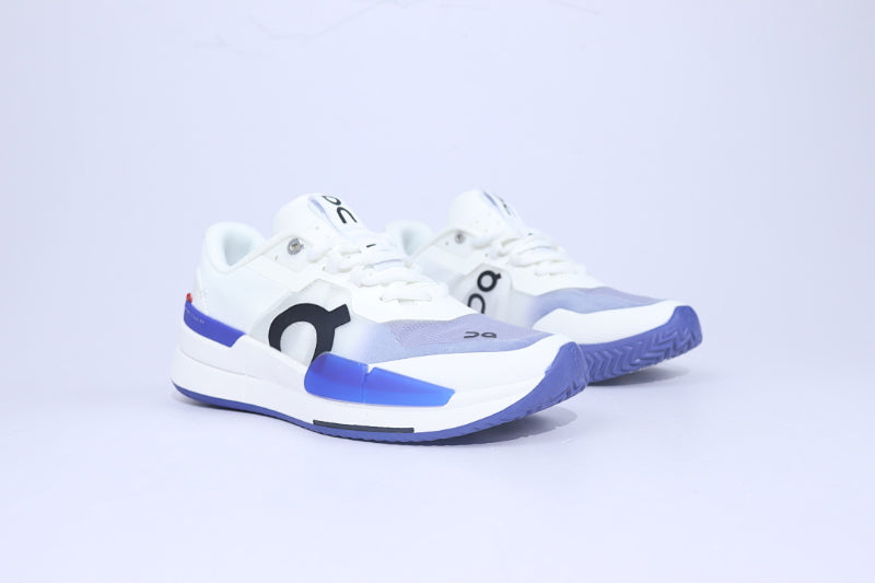 ON THE ROGER Pro 2 – Premium Tennis-Inspired Performance Sneaker