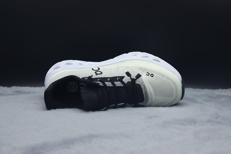 ON Cloudtilt – Tilted Sole Lifestyle Sneakers