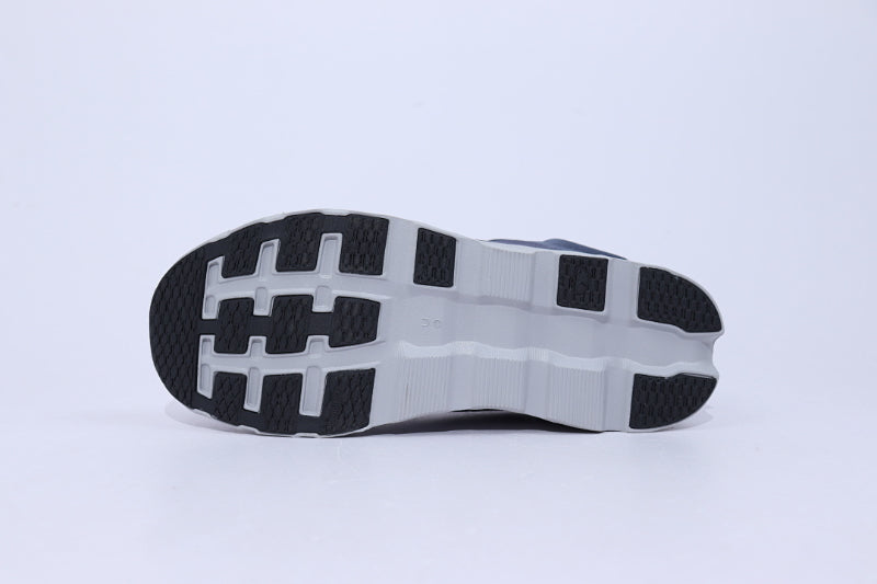 ON Cloudstratus 3 – Dual-Layer CloudTec Stability Running Shoes