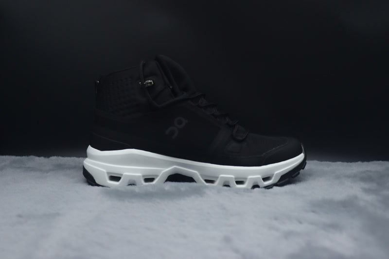 ON Cloudrock Low WP – Waterproof Low-Top Hiking Shoes