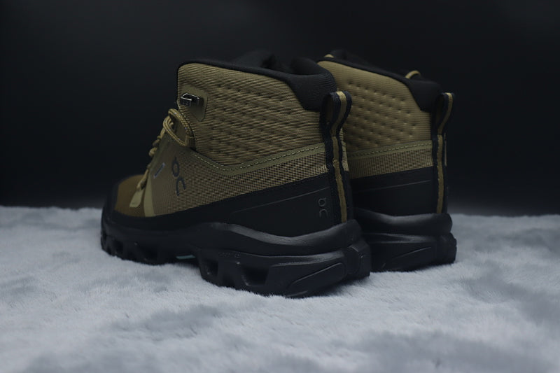 ON Cloudrock Low WP – Waterproof Low-Top Hiking Shoes