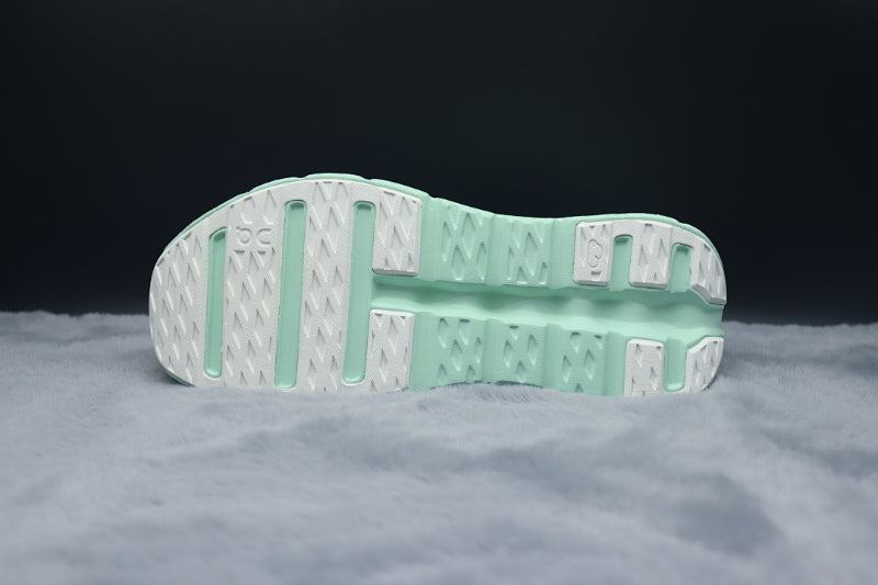 ON Cloudtilt – Tilted Sole Lifestyle Sneakers