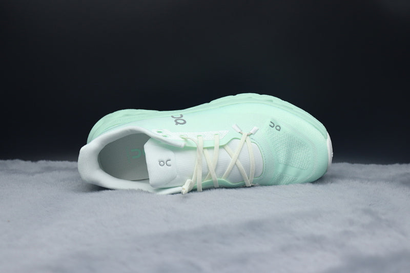 ON Cloudtilt – Tilted Sole Lifestyle Sneakers