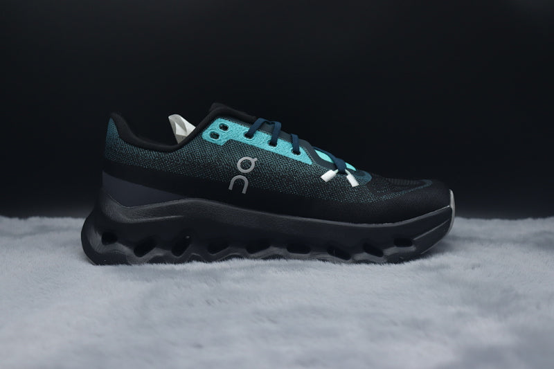 ON Cloudtilt – Tilted Sole Lifestyle Sneakers