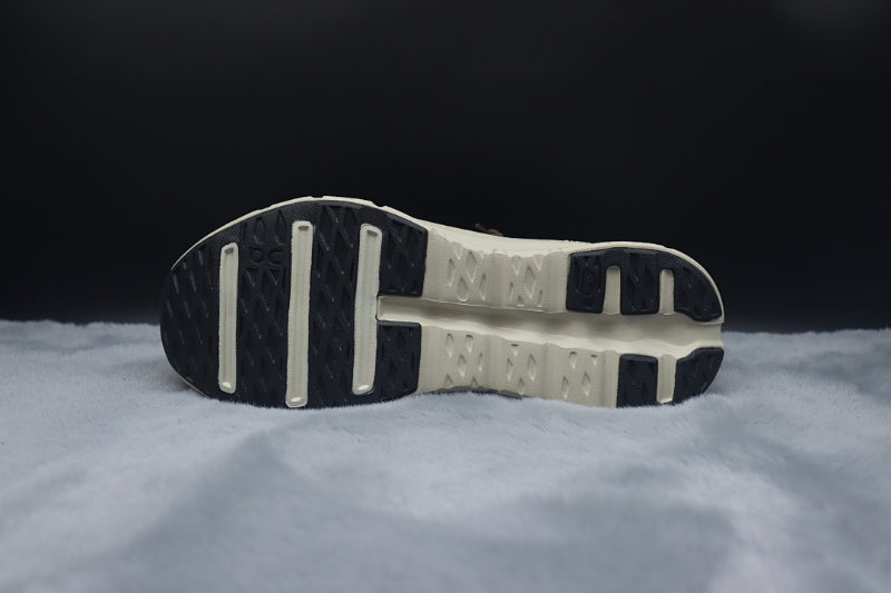 ON Cloudtilt – Tilted Sole Lifestyle Sneakers