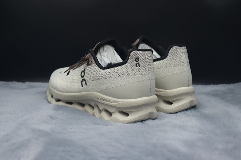 ON Cloudtilt – Tilted Sole Lifestyle Sneakers