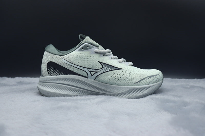 Mizuno ASTRO PLUS Athletic Shoe