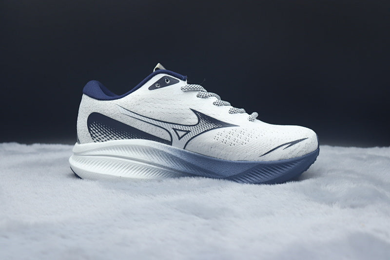 Mizuno ASTRO PLUS Athletic Shoe