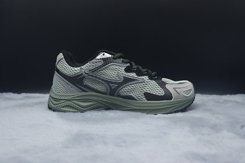 Oarism x Mizuno Racer S Competition Running Shoe