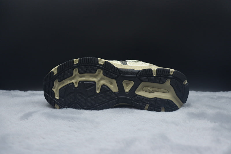 Oarism x Mizuno Racer S Competition Running Shoe