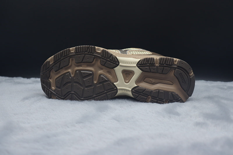 Oarism x Mizuno Racer S Competition Running Shoe