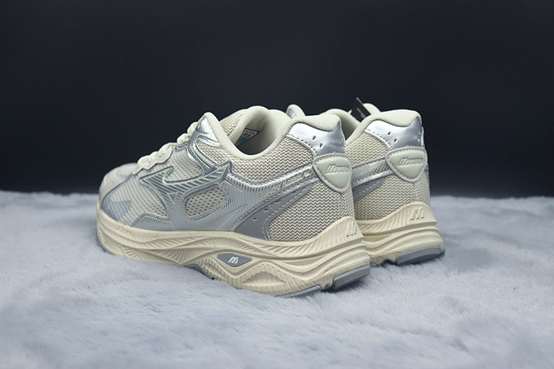 Oarism x Mizuno Racer S Competition Running Shoe
