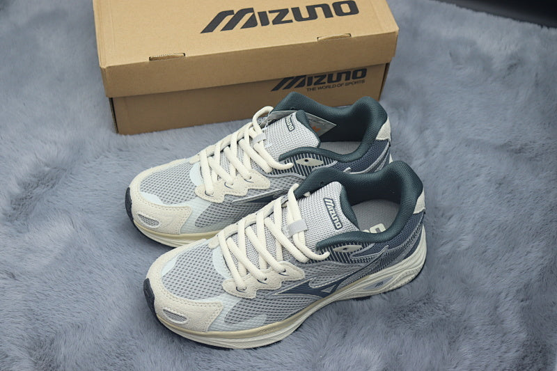 Oarism x Mizuno Racer S Competition Running Shoe