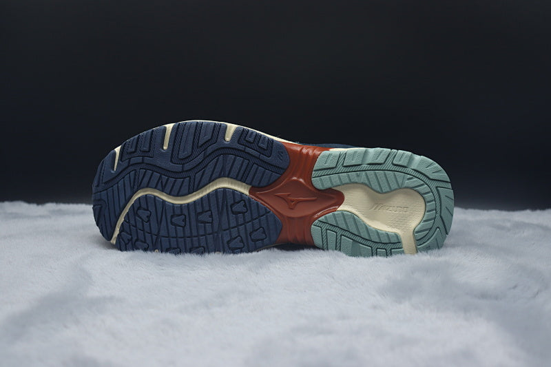 Mizuno Adventure Trail Running Shoe