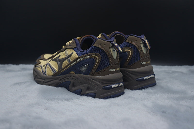 Mizuno Adventure Trail Running Shoe