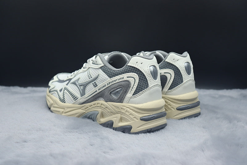 Mizuno Adventure Trail Running Shoe