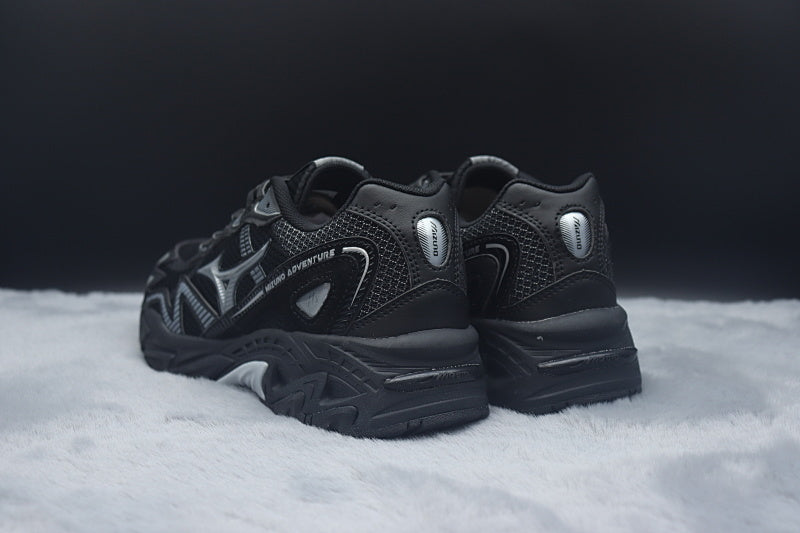 Mizuno Adventure Trail Running Shoe