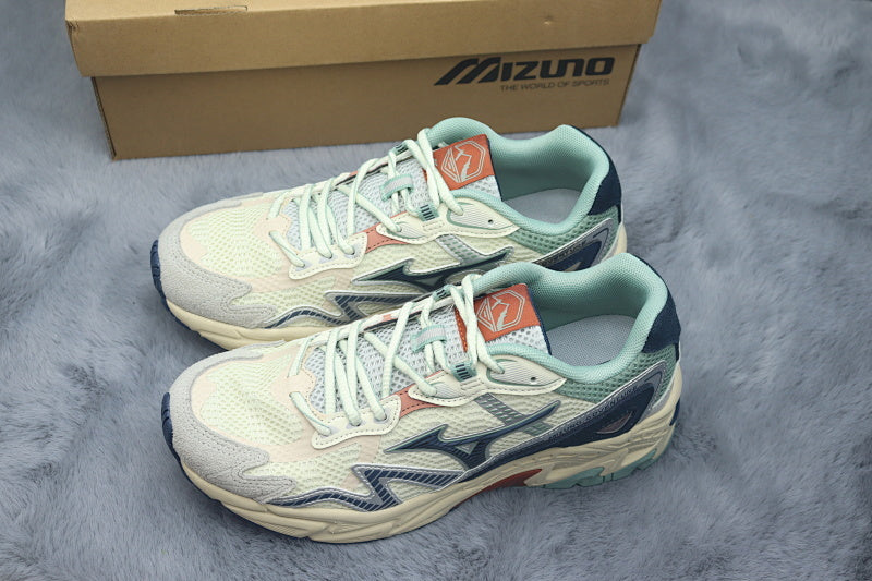Mizuno Adventure Trail Running Shoe