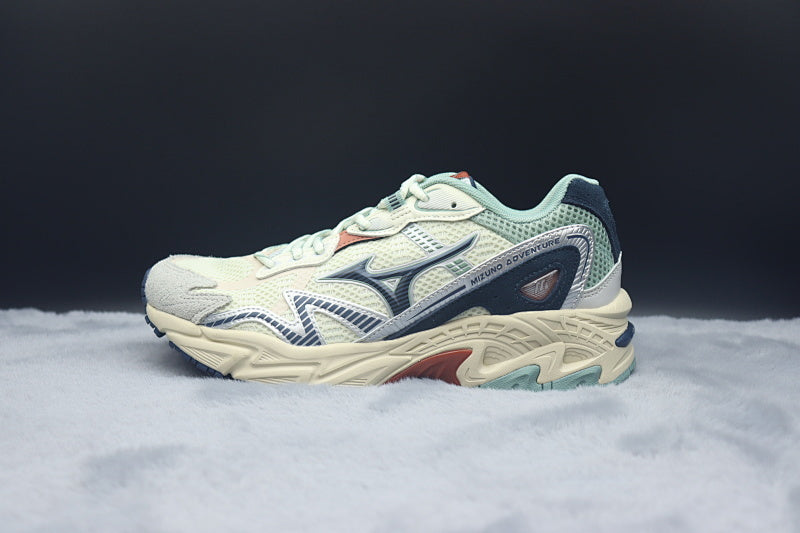 Mizuno Adventure Trail Running Shoe