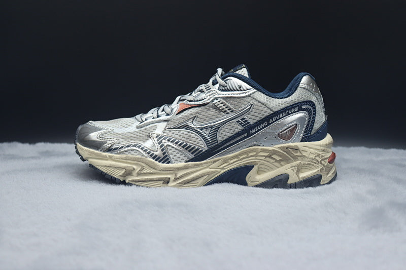 Mizuno Adventure Trail Running Shoe