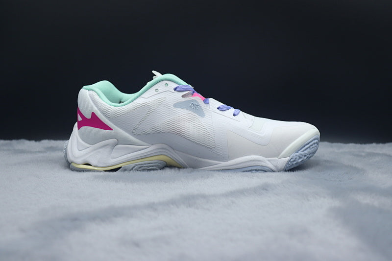 Mizuno Wave Lightning Z8 Volleyball Shoes