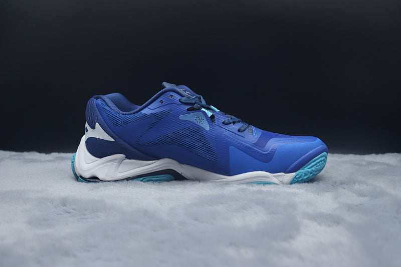 Mizuno Wave Lightning Z8 Volleyball Shoes