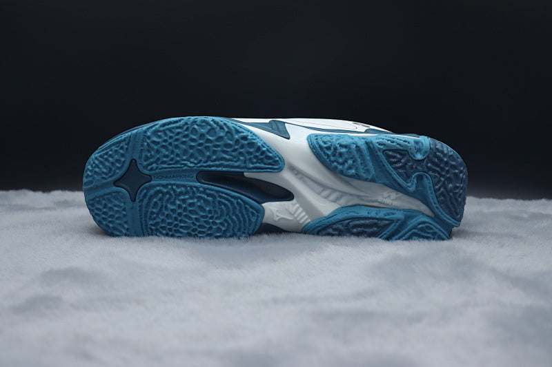 Mizuno Wave Lightning Z8 Volleyball Shoes