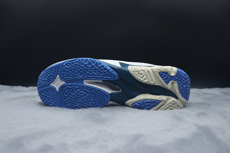 Mizuno Wave Lightning Z8 Volleyball Shoes