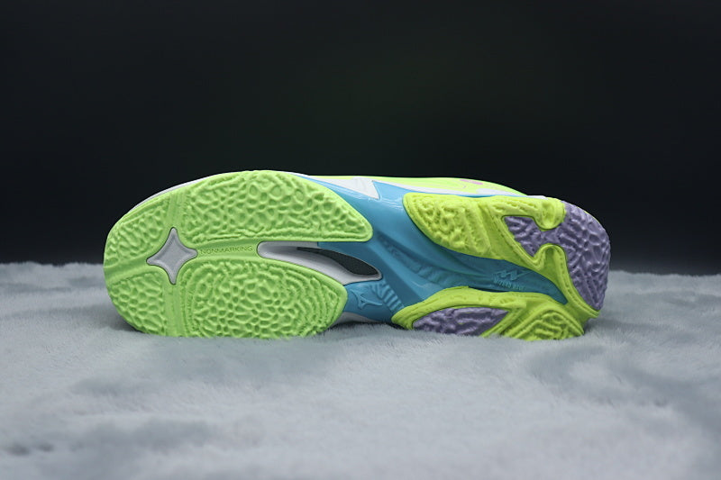 Mizuno Wave Lightning Z8 Volleyball Shoes