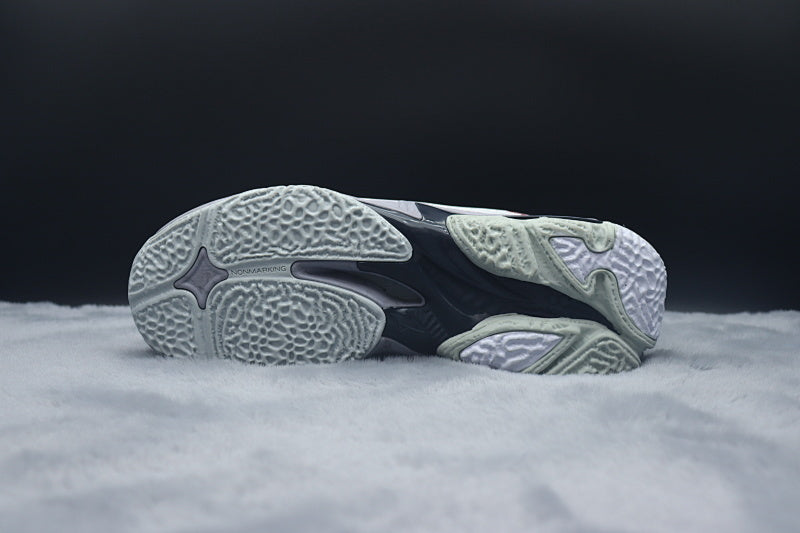 Mizuno Wave Lightning Z8 Volleyball Shoes
